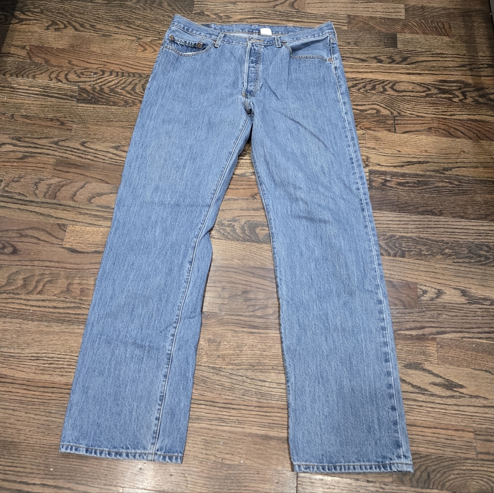 Levi's 501 Jeans Button Fly Medium Wash Straight Leg Denim Pants W38 L34